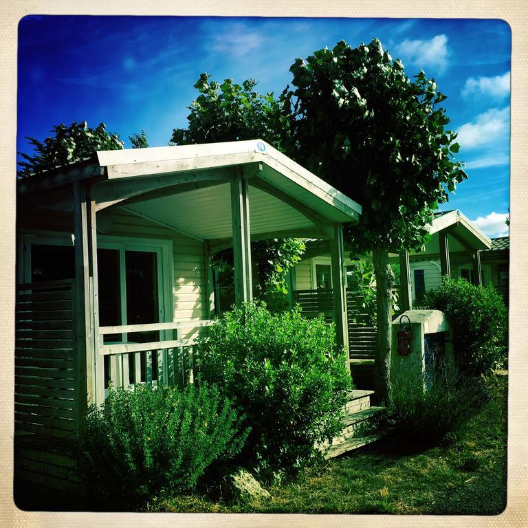 Camping Barataud Saint-Denis-dʼOléron Exterior foto
